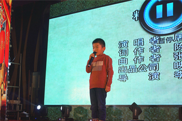 DS视讯生物召开2018年度表扬奖励大会暨2019年度事情妄想大会